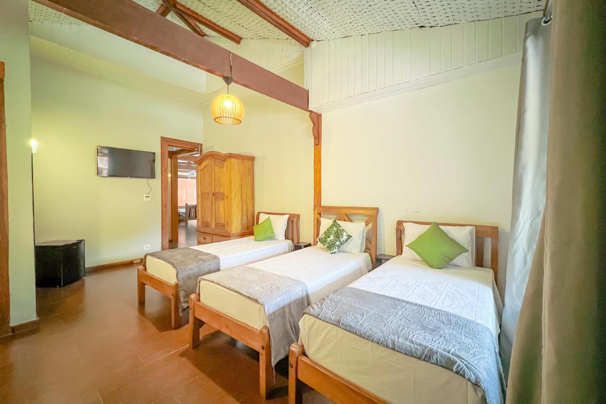 Velinn Pousada Canoa Ilhabela Rum bild